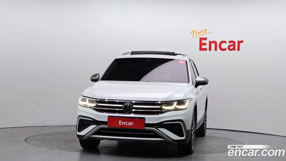 Volkswagen Tiguan — фото 2