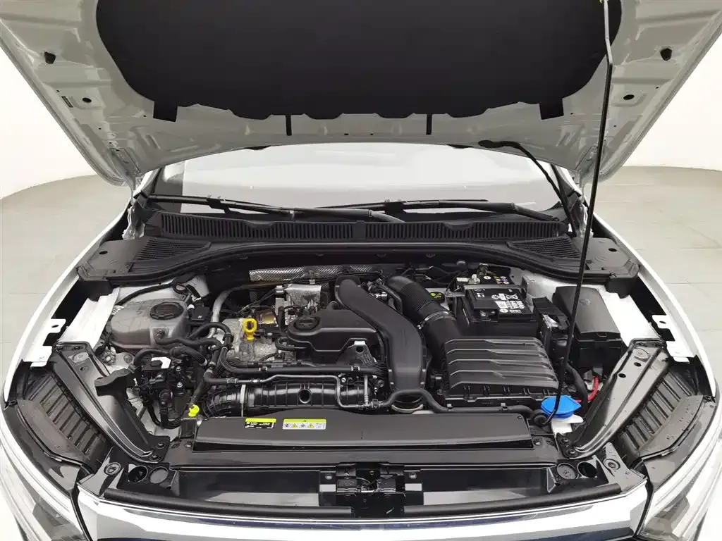 Volkswagen Sagitar 2024 из CN, фото 6