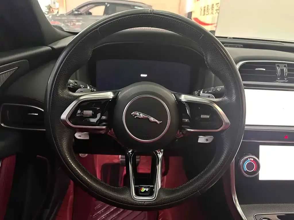 Jaguar XEL 2024 из CN, фото 4