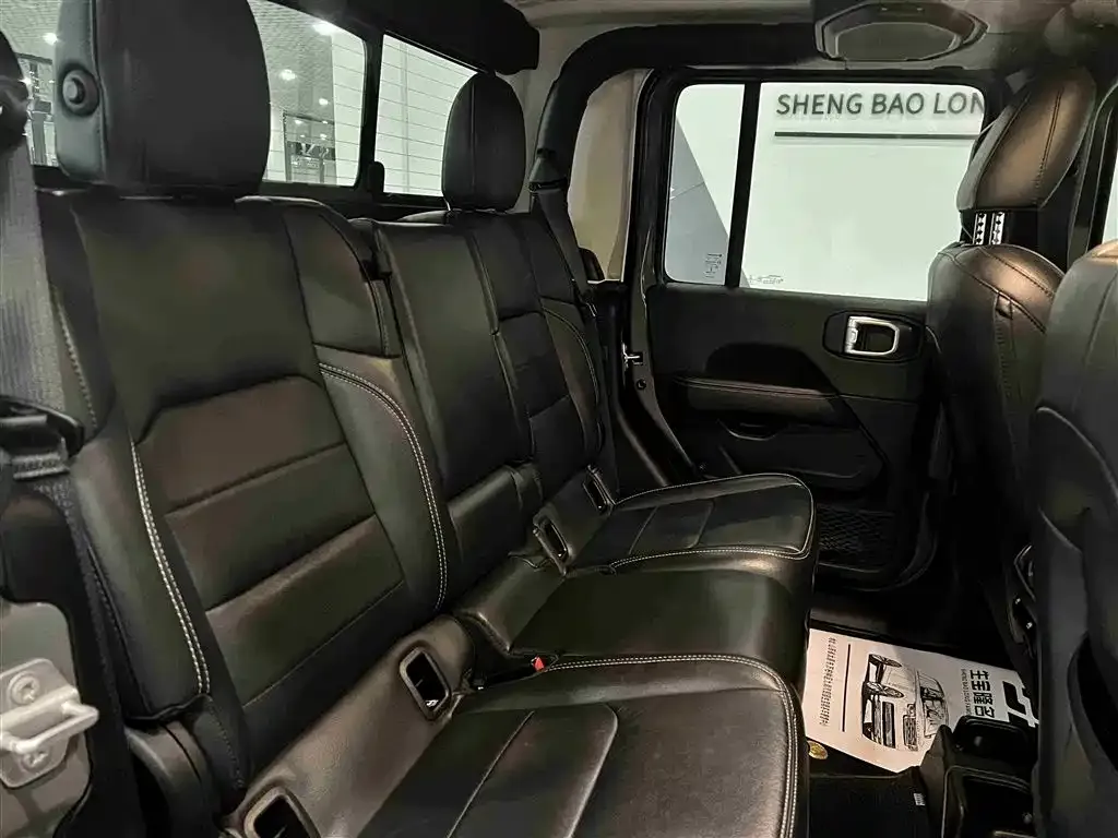 Jeep Gladiator 2023 из CN, фото 4