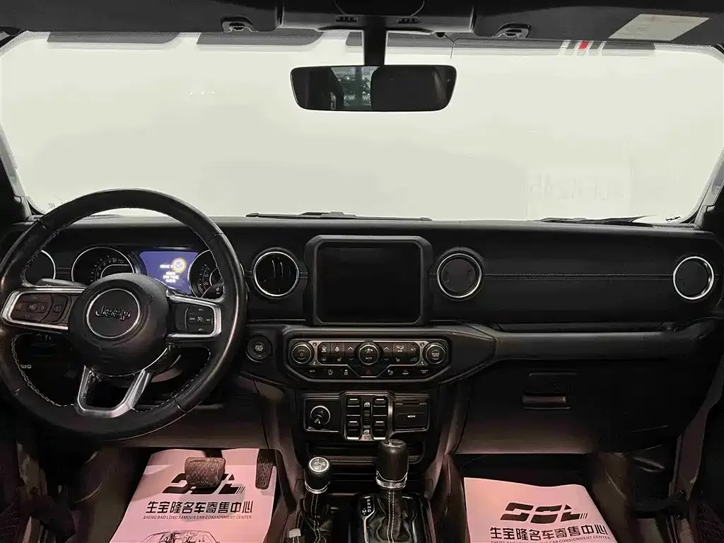Jeep Gladiator 2023 из CN, фото 3