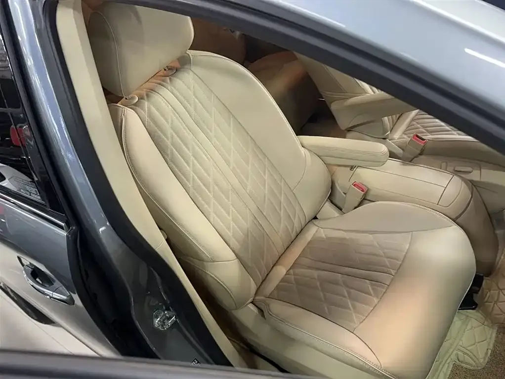 Buick GL8 2022 из CN, фото 8
