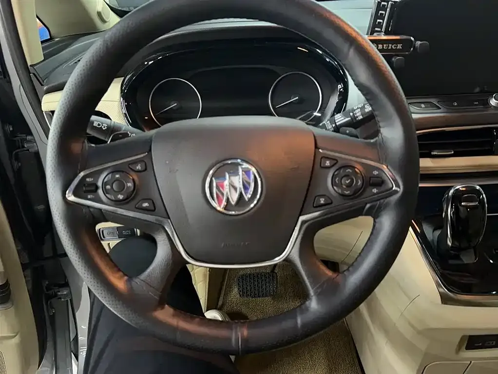 Buick GL8 2022 из CN, фото 3