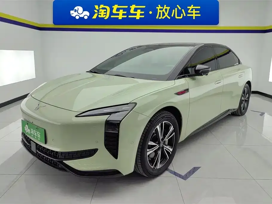 Hongqi EH7 2024 из CN, фото 1