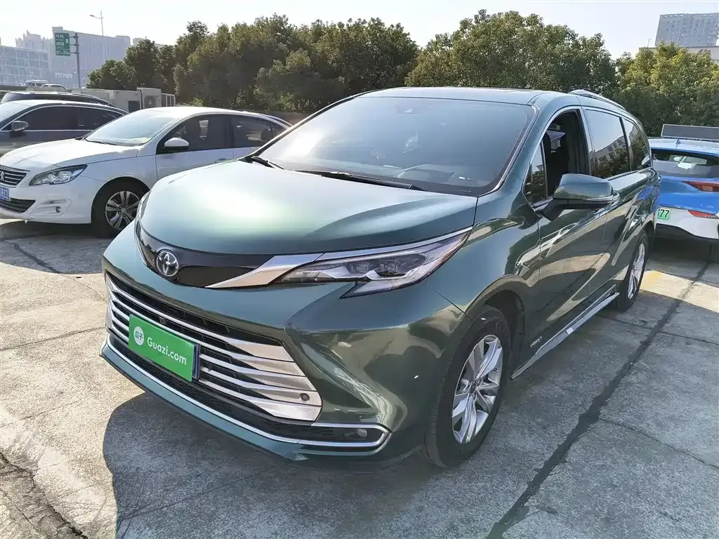 Toyota Sienna 2022 из CN, фото 5