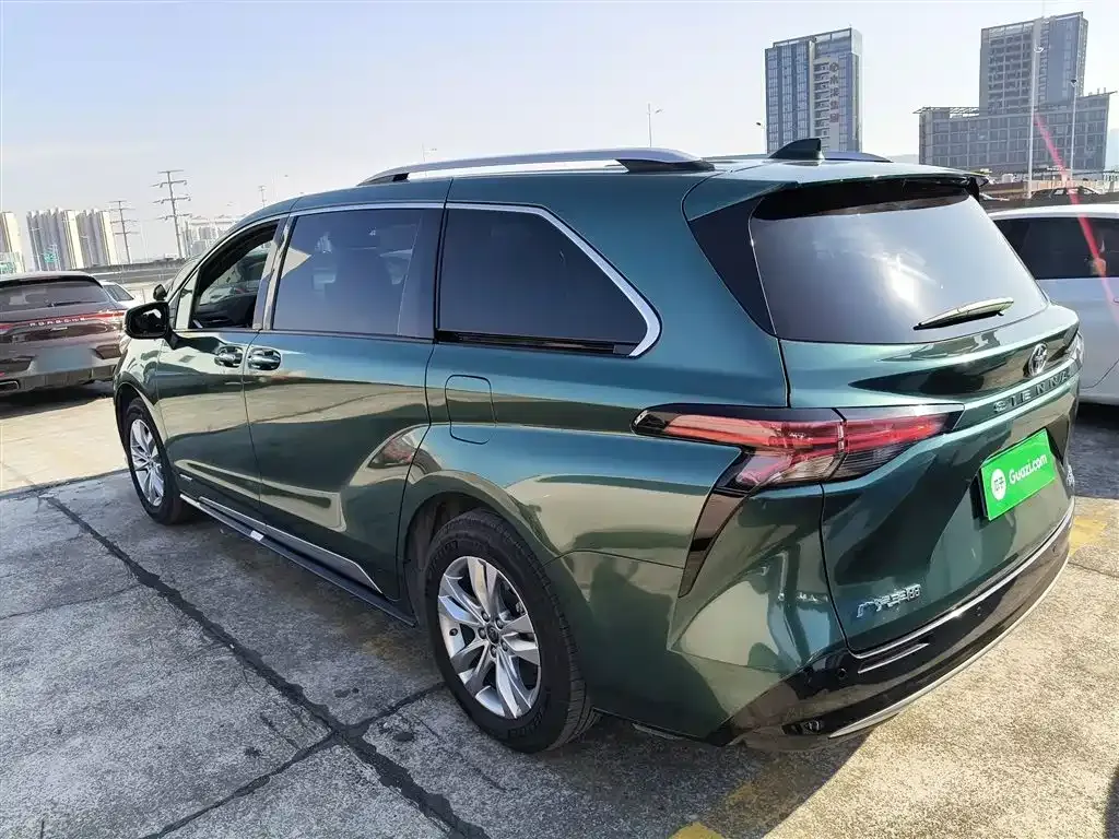 Toyota Sienna 2022 из CN, фото 4