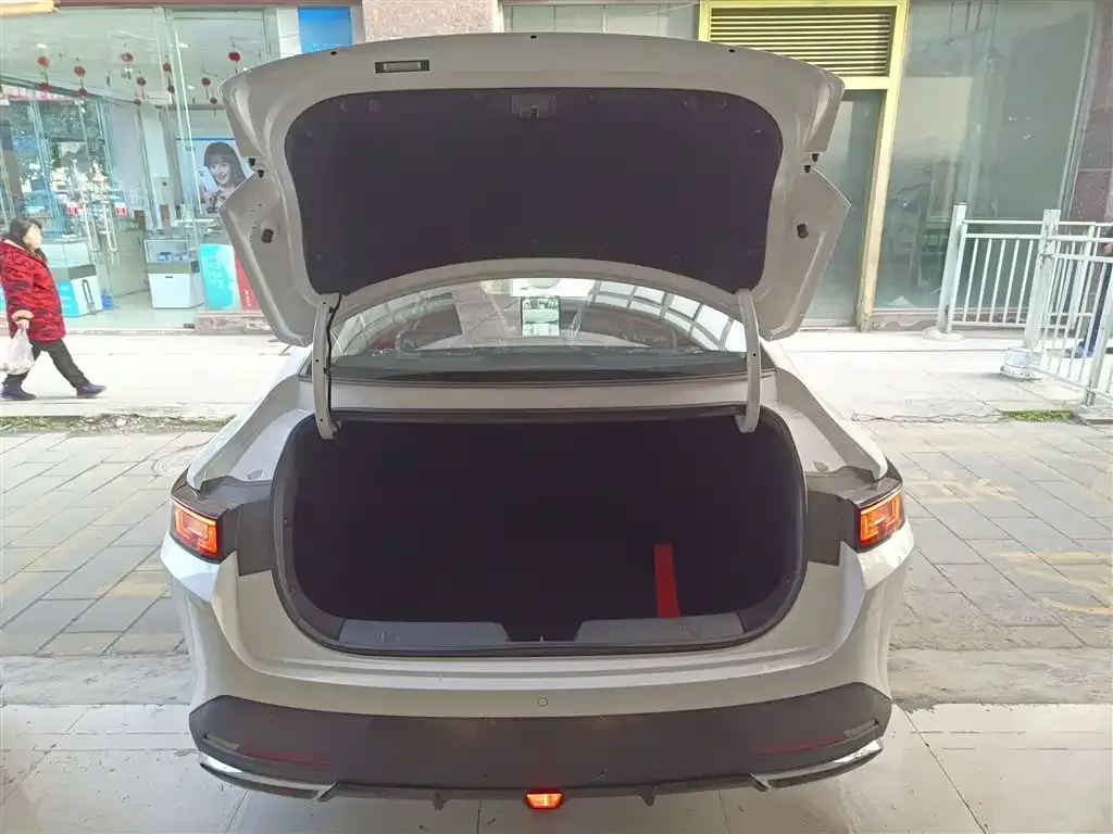Changan Eado 2025 из CN, фото 4