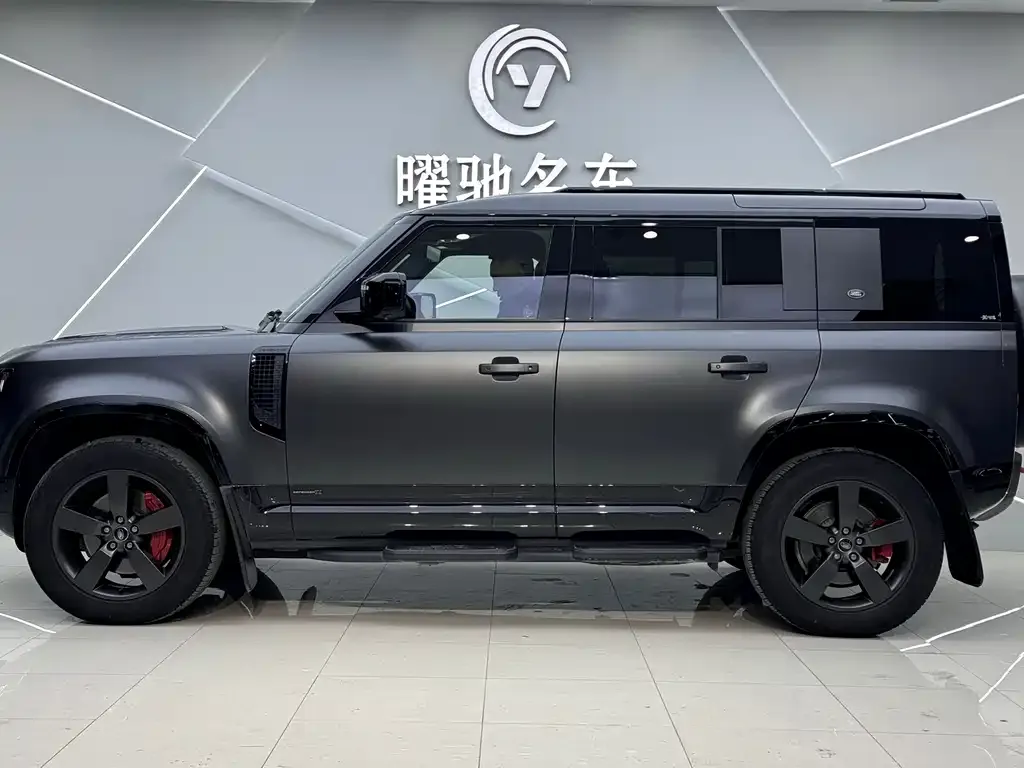 Land Rover Defender 2023 из CN, фото 2