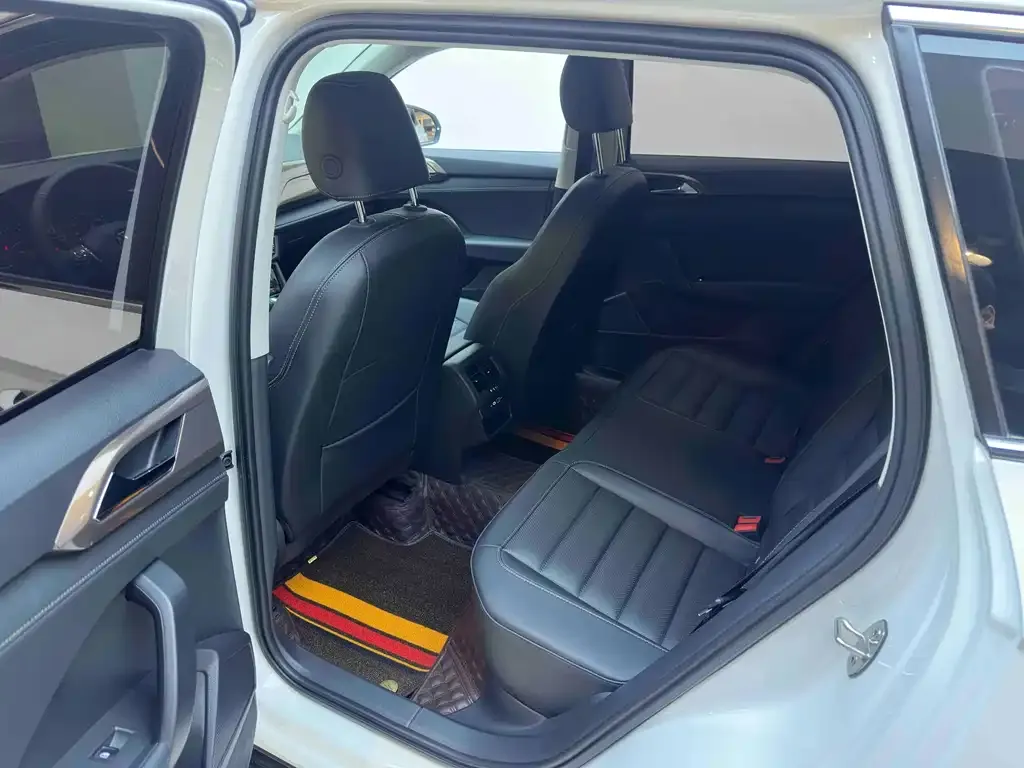 Volkswagen Tharu 2021 из CN, фото 7