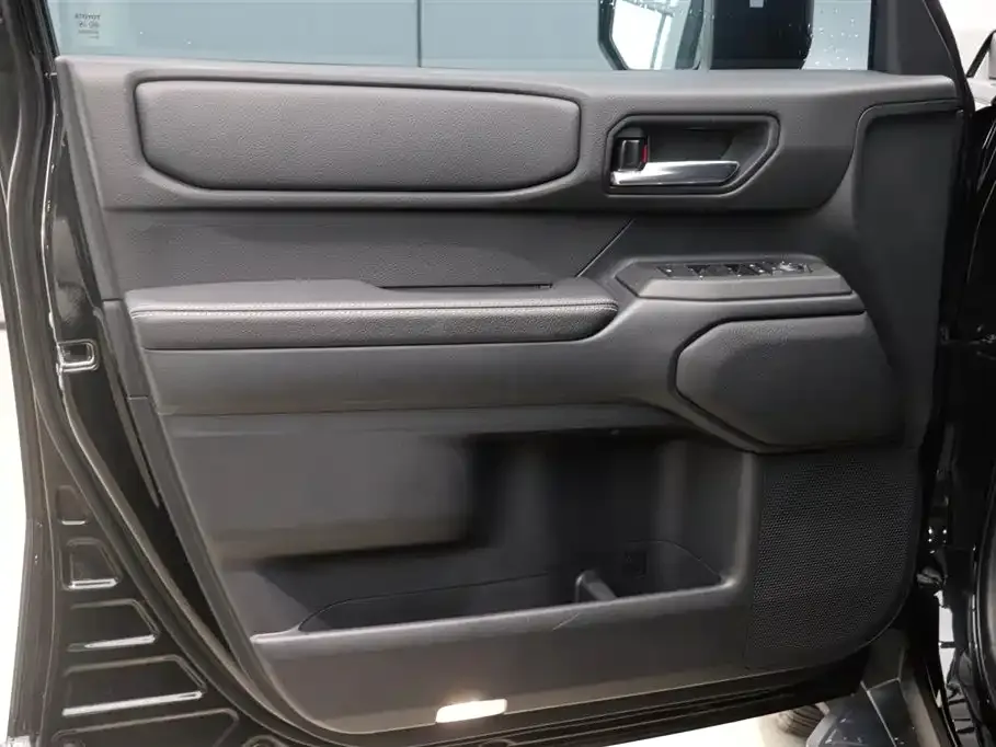 Toyota Prado 2025 из CN, фото 10