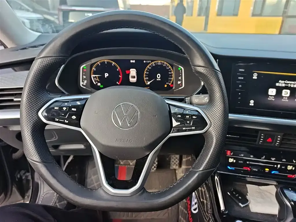 Volkswagen Passat — фото 10
