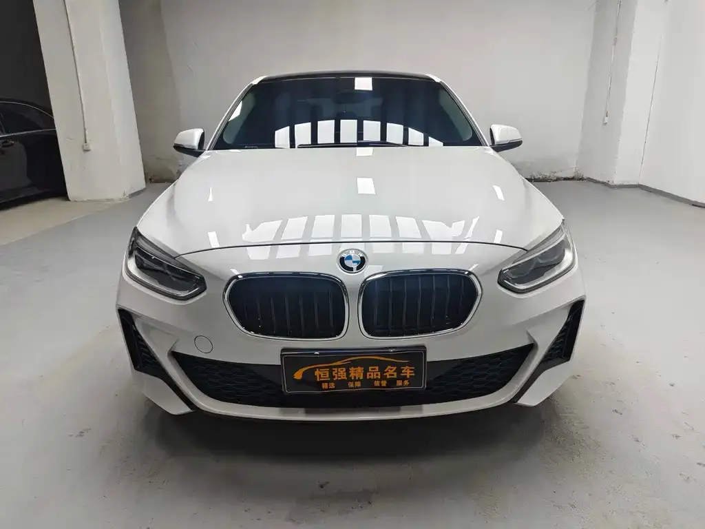 BMW 1 Series 2021 из CN, фото 3