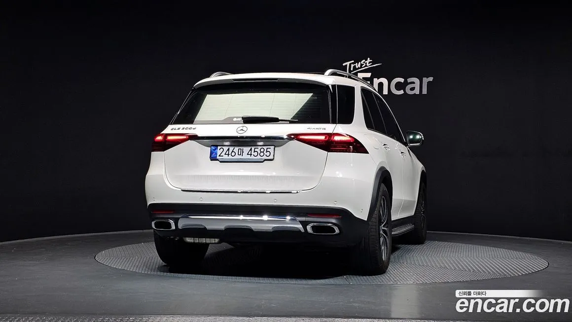 Mercedes-Benz GLE-Class — фото 4