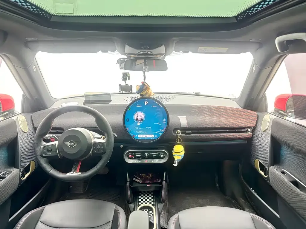 MINI JCW Electric 2025 из CN, фото 8