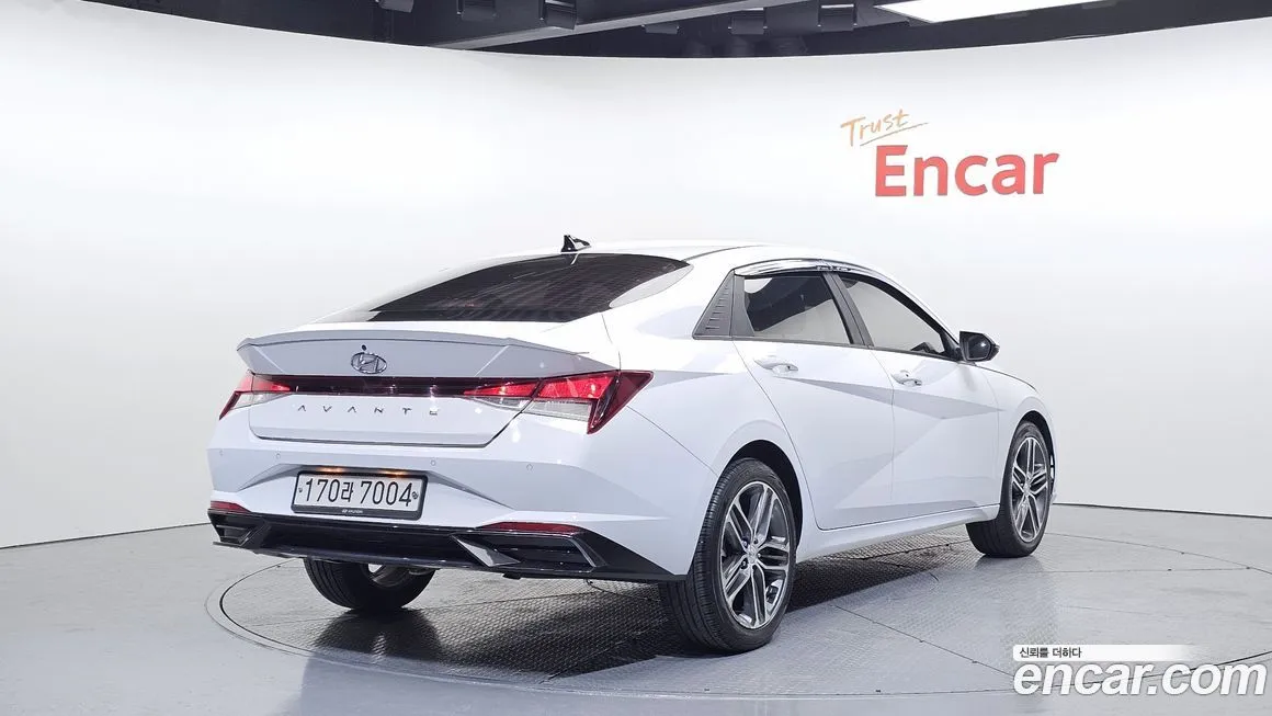 Hyundai AVANTE — фото 2