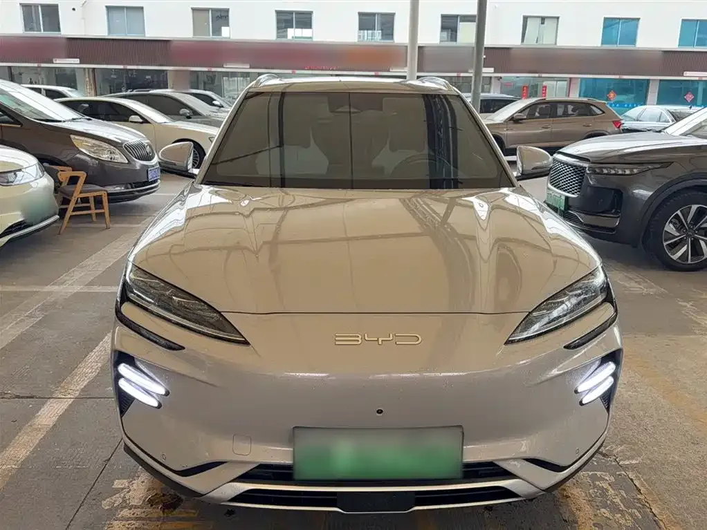 BYD PLUS New Energy — фото 4