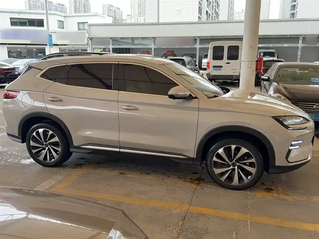 BYD PLUS New Energy — фото 7