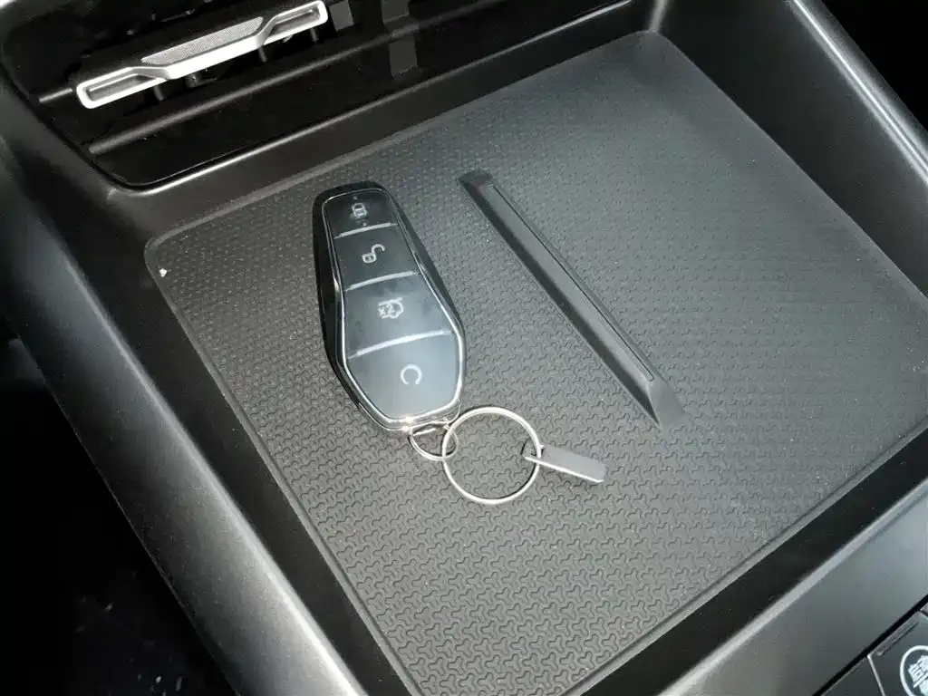 BYD Qin PLUS 2025 из CN, фото 9