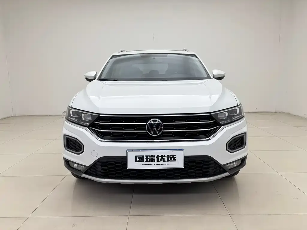 Volkswagen T-Roc — фото 6