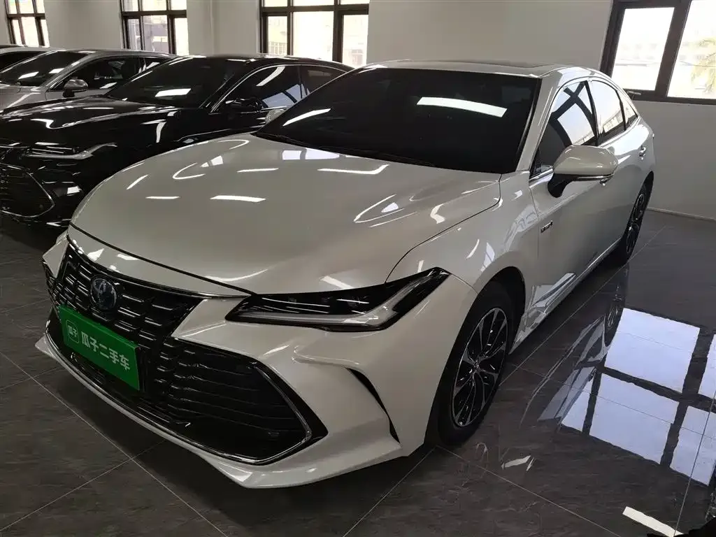 Toyota Avalon 2022 из CN, фото 1