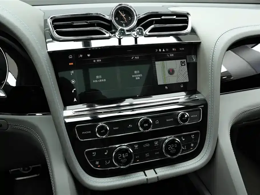 Bentley Bentayga 2023 из CN, фото 9