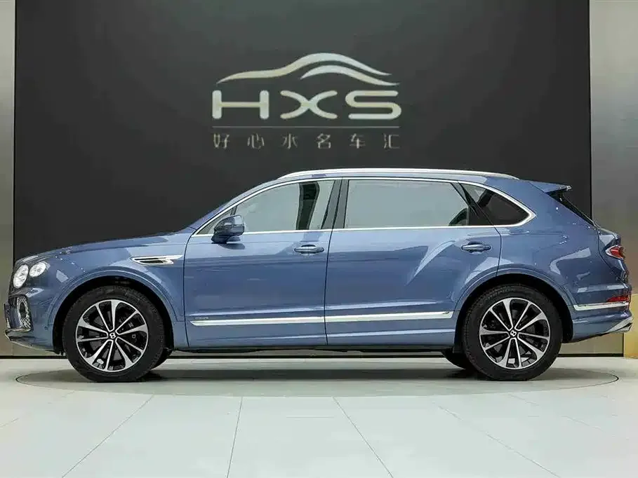 Bentley Bentayga 2023 из CN, фото 5
