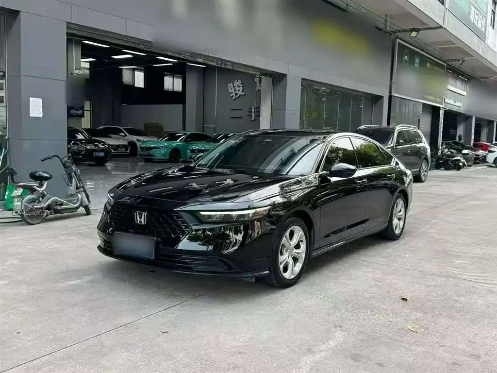 Honda Accord 2023 из CN, фото 2