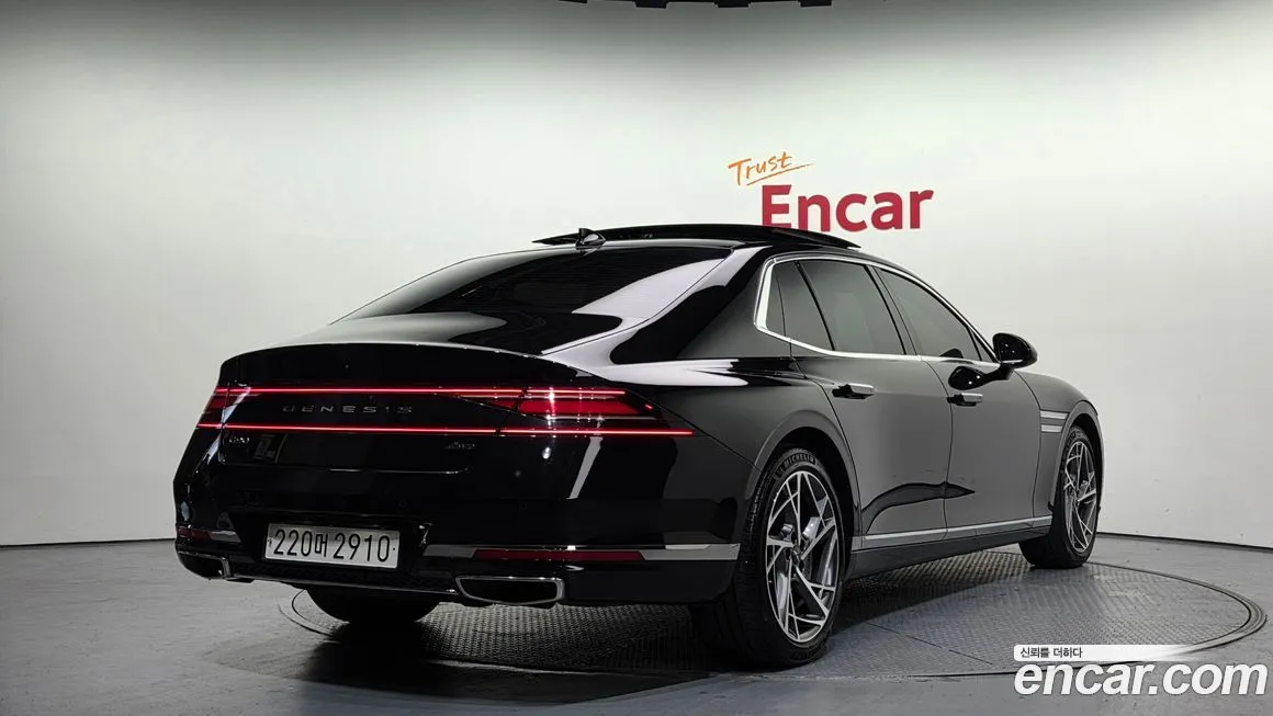 Genesis G90 2022 из KR, фото 2