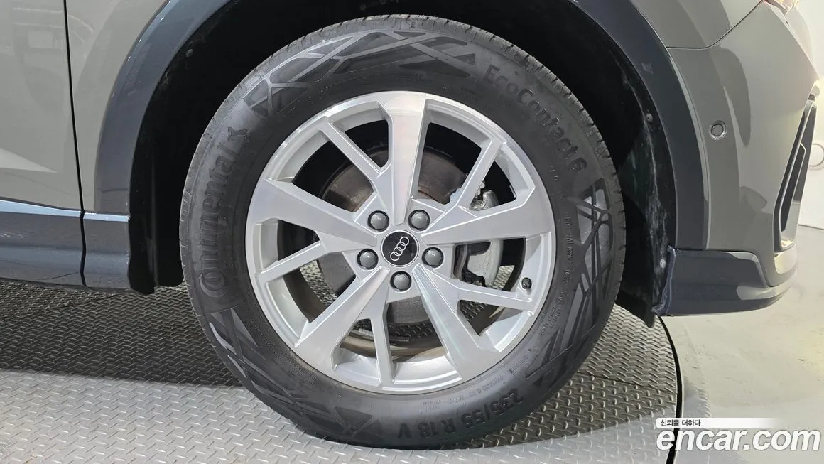 Audi Q3 2023 из KR, фото 9