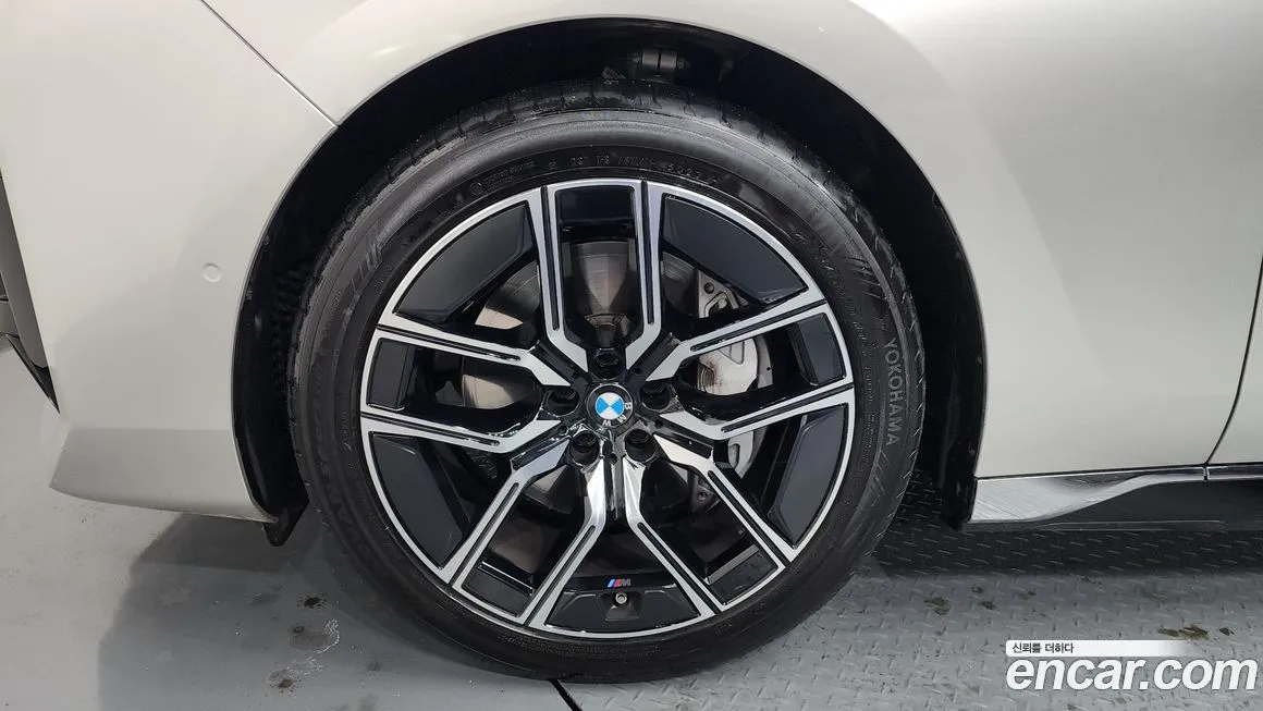 BMW 7-Series 2024 из KR, фото 9