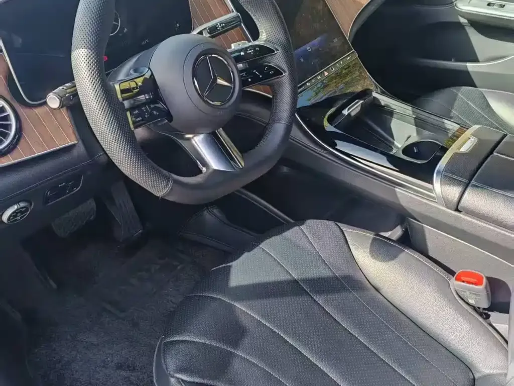 Mercedes-Benz EQE 2022 из CN, фото 9