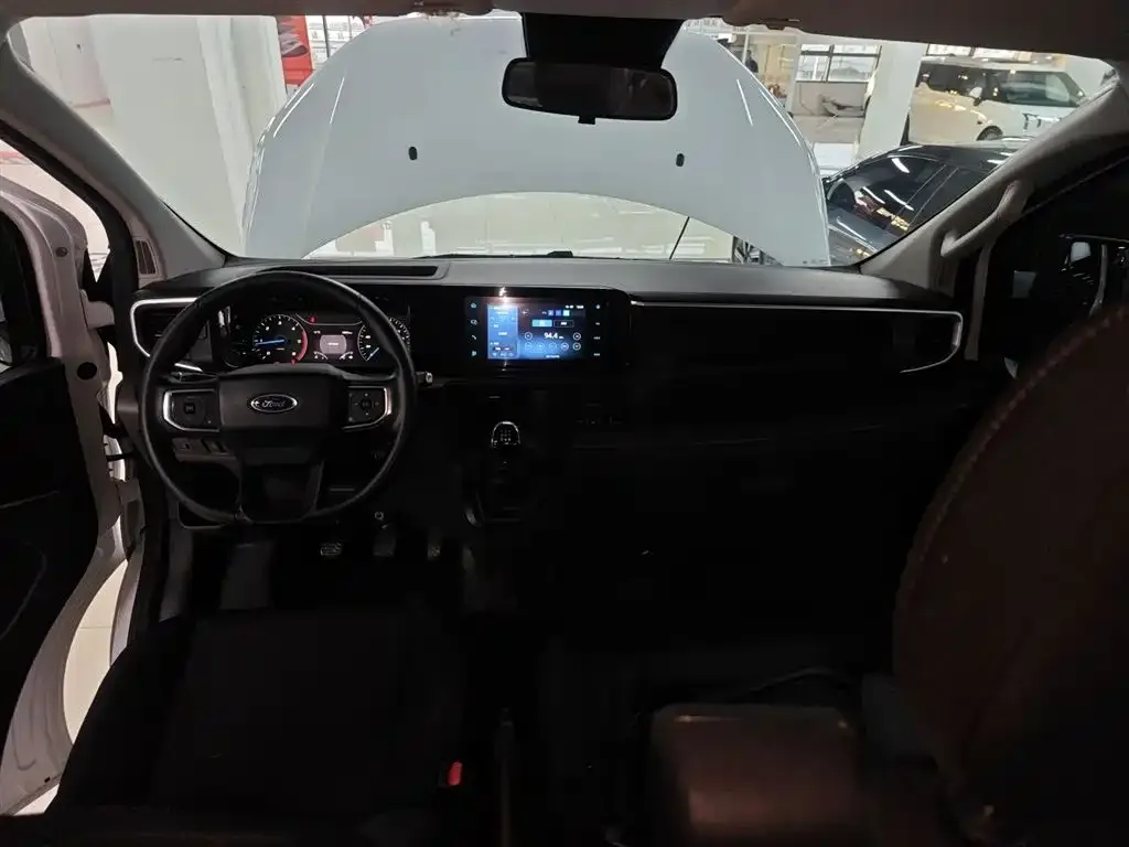 Ford Transit 2024 из CN, фото 4