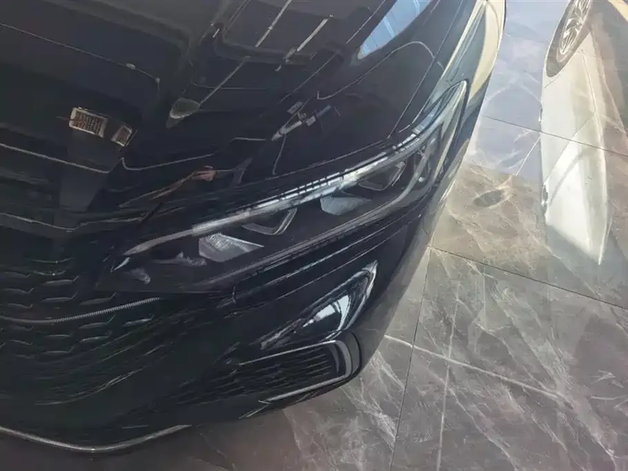 Volkswagen Passat 2023 из CN, фото 5