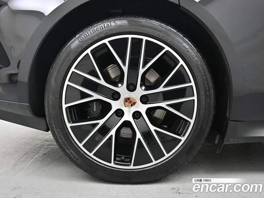 Porsche Taycan 2025 из KR, фото 5