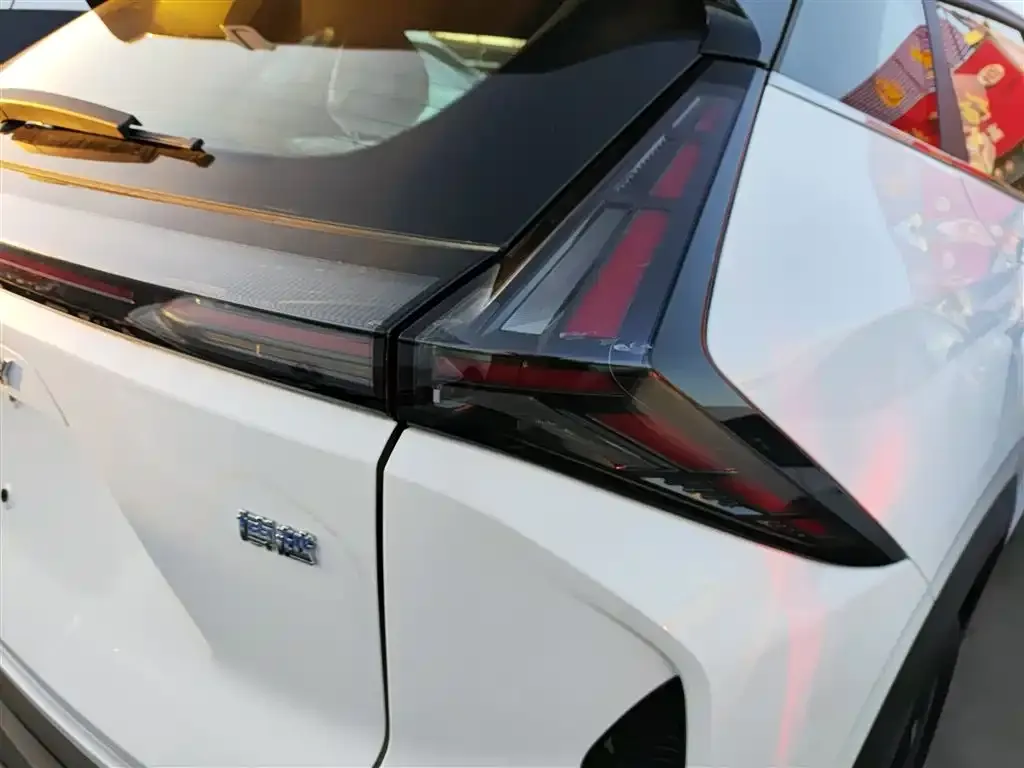 Geely Boyue 2025 из CN, фото 2