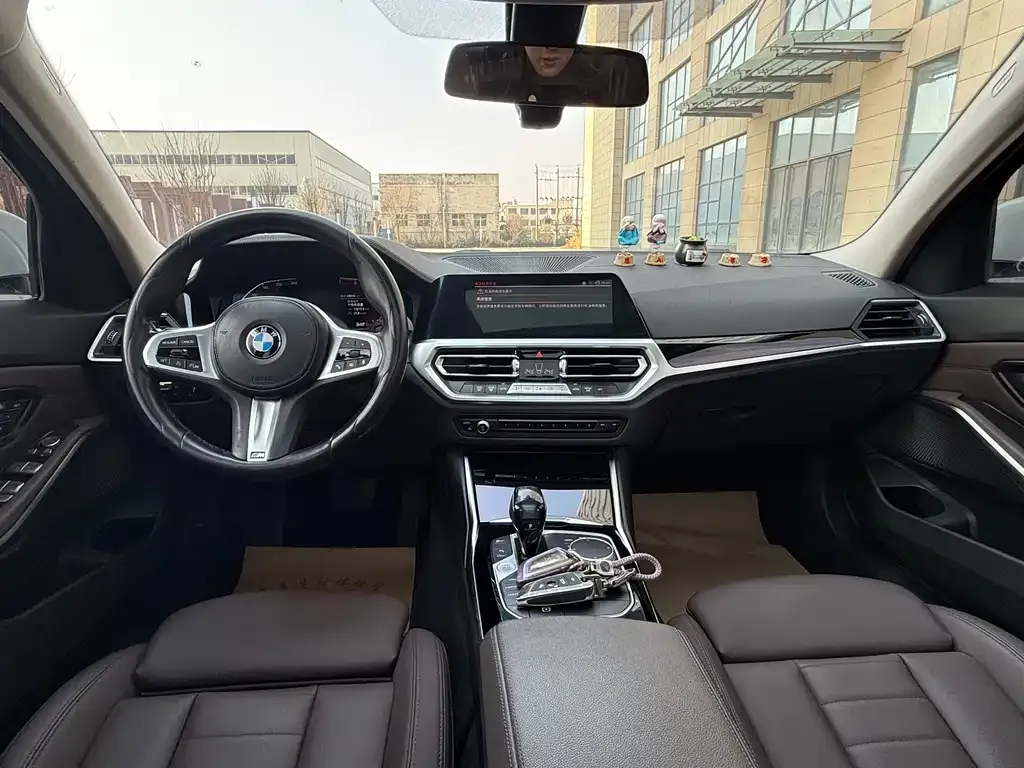 BMW 3 Series 2021 из CN, фото 2