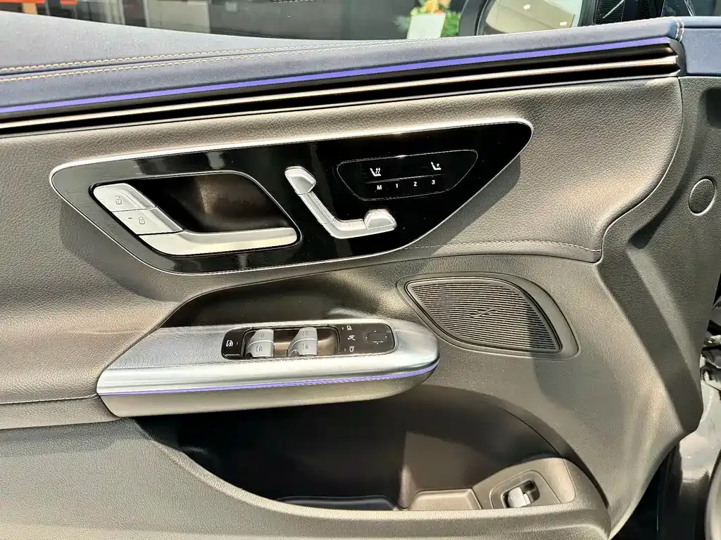 Mercedes-Benz EQE 2024 из CN, фото 3