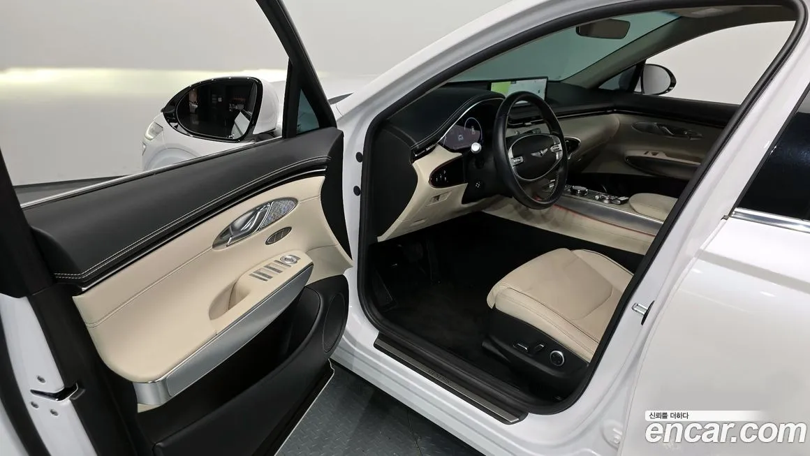 Genesis GV70 — фото 10