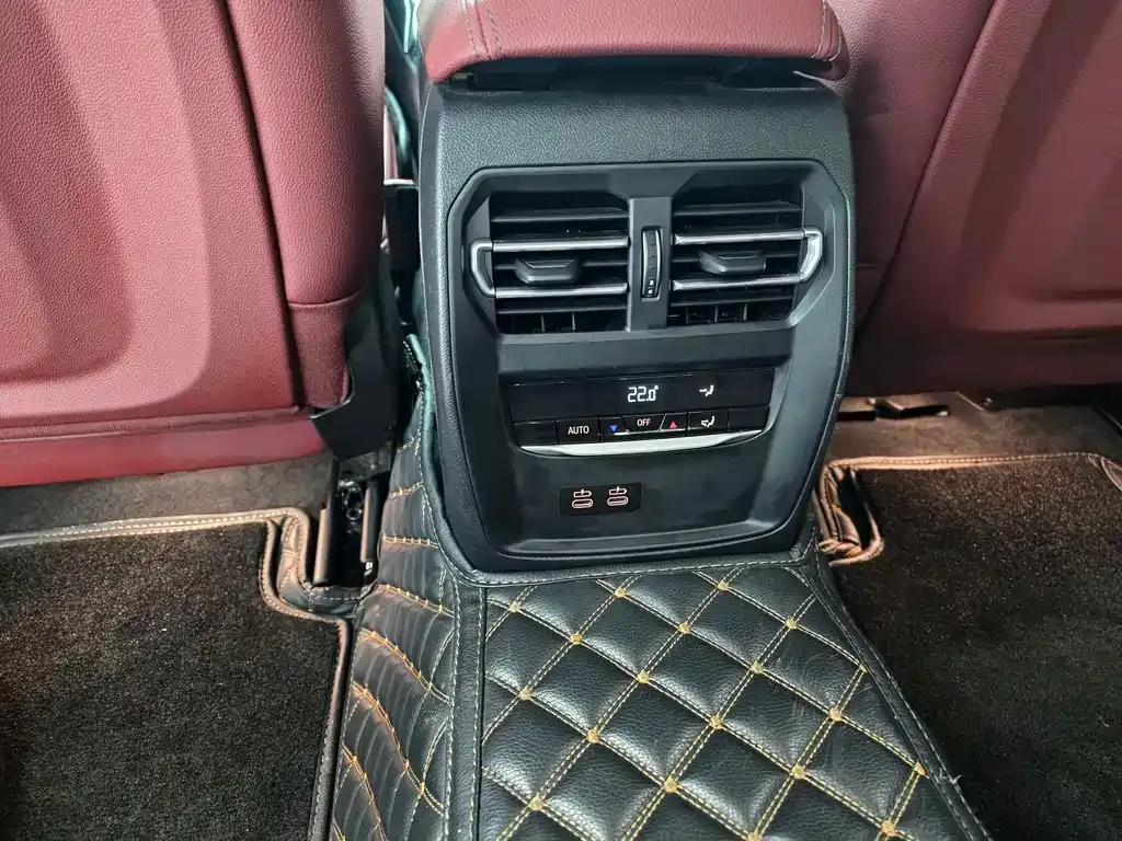 BMW 3 Series 2022 из CN, фото 6