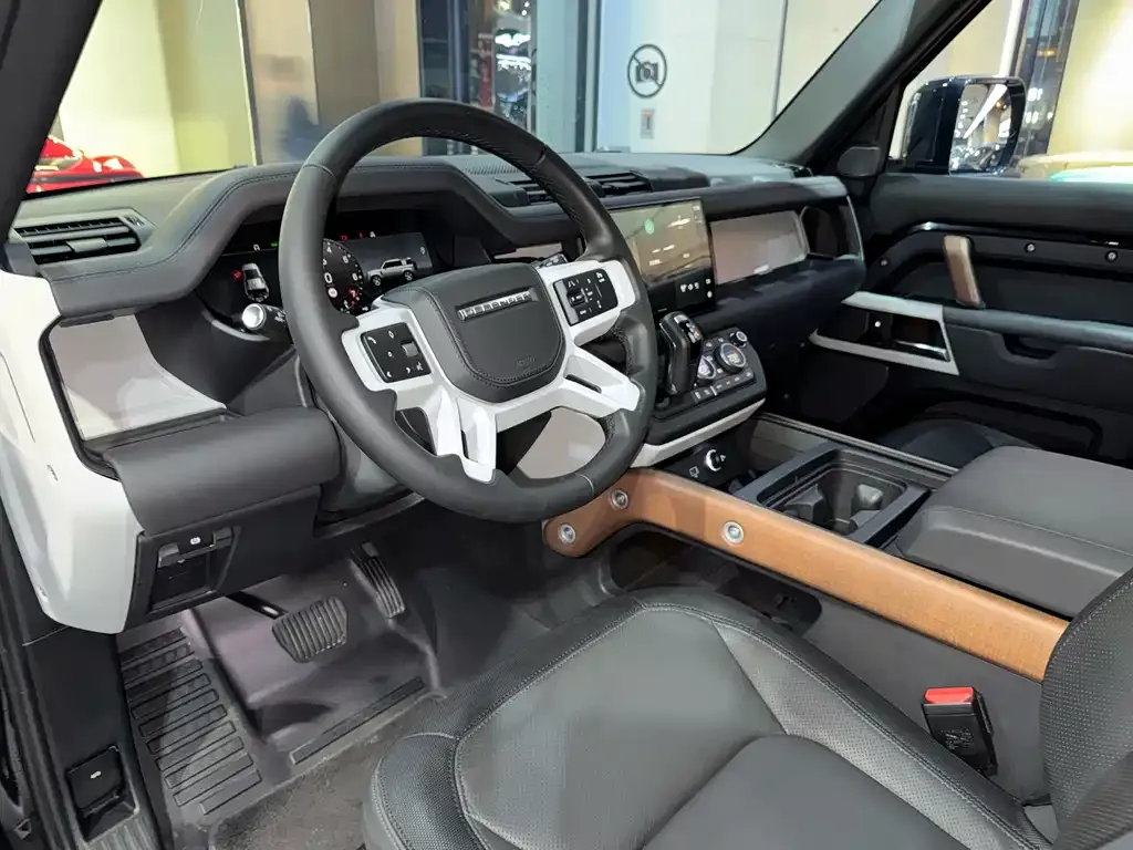 Land Rover Defender 2023 из CN, фото 7