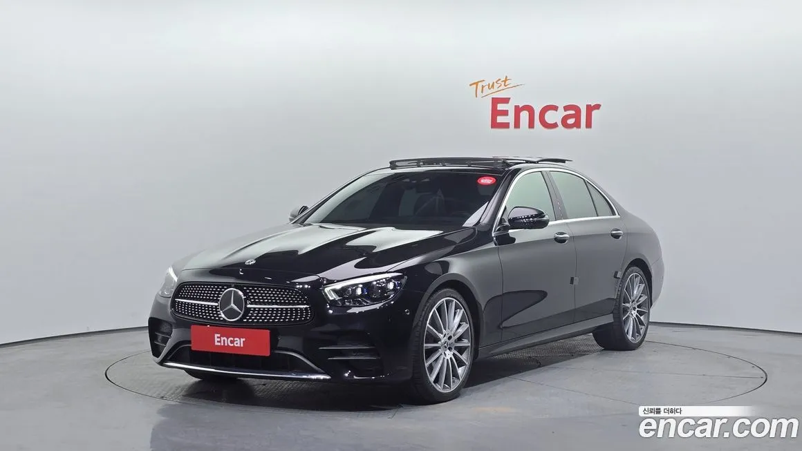 Mercedes-Benz E-Class — фото 1
