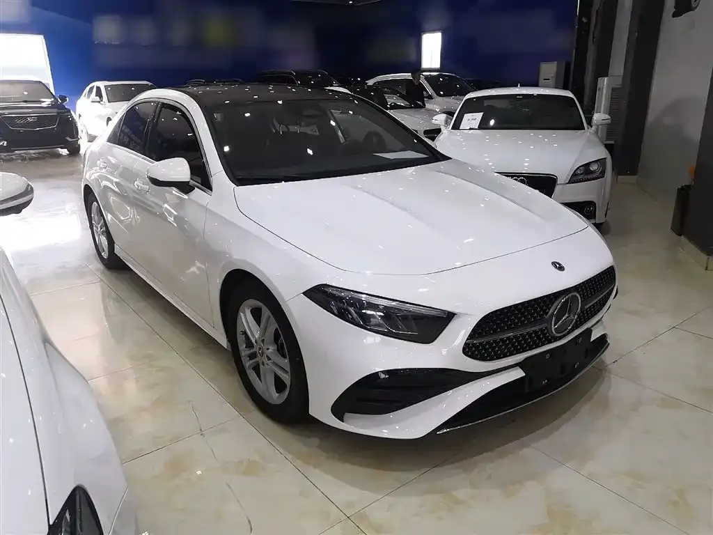 Mercedes-Benz A-Class 2024 из CN, фото 4