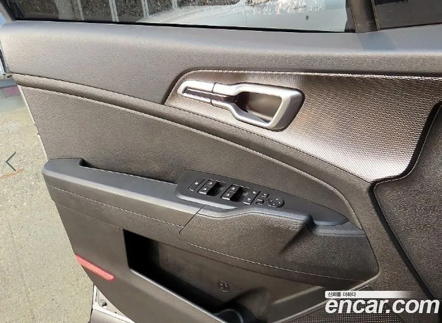 Kia Sportage — фото 10
