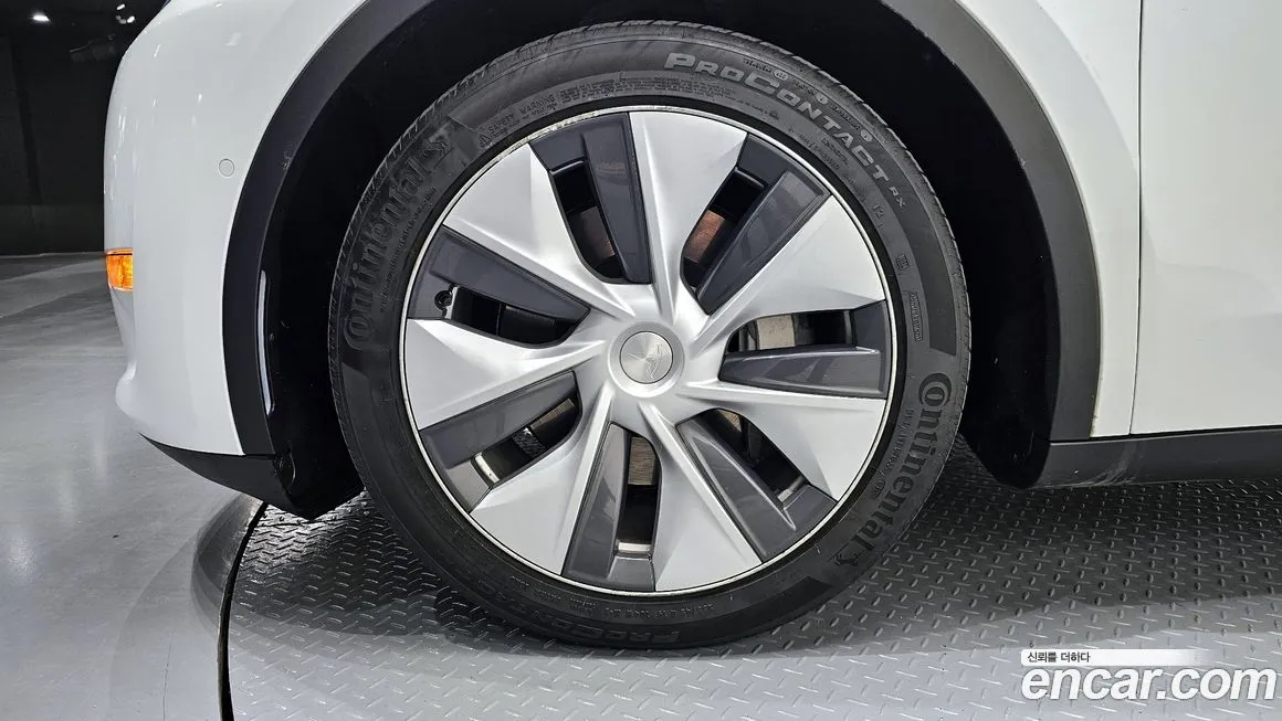 Tesla Model Y 2022 из KR, фото 6