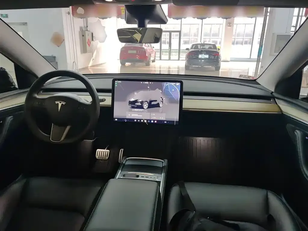Tesla Model Y 2023 из CN, фото 10