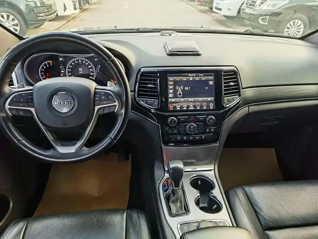 Jeep Grand Cherokee (Import) 2021 из CN, фото 5
