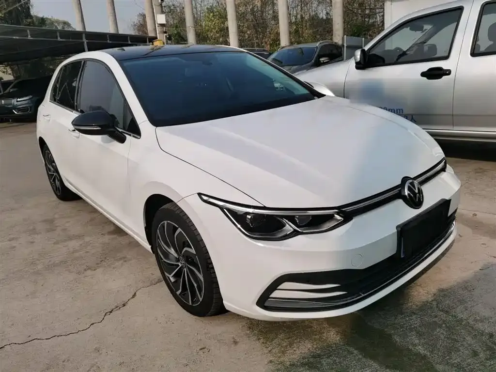 Volkswagen Golf 2024 из CN, фото 8