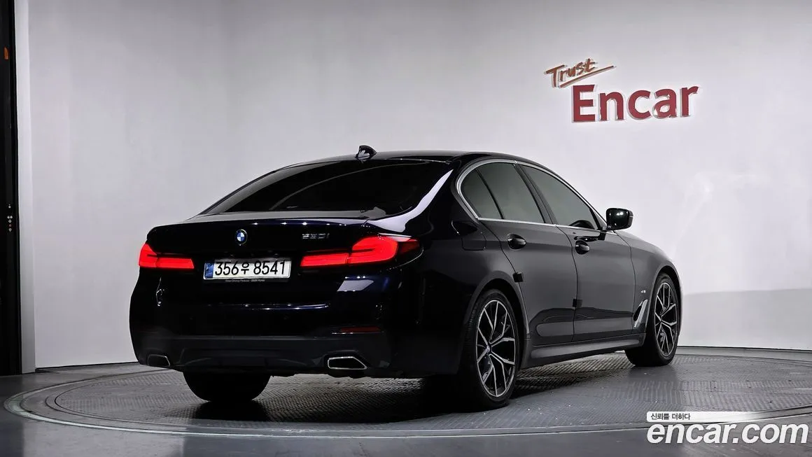 BMW 5-Series — фото 4