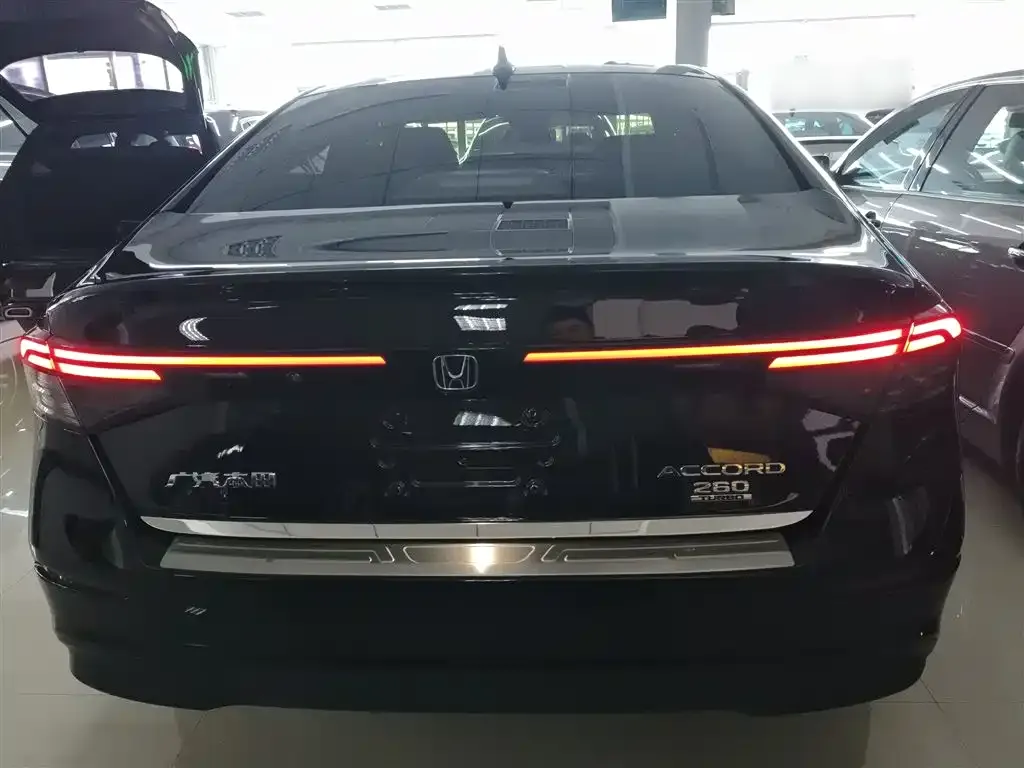 Honda Accord 2024 из CN, фото 6