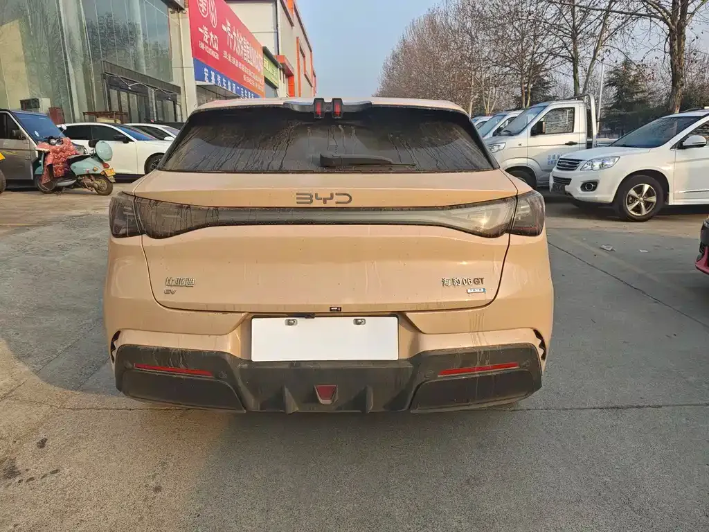 BYD Seal 06GT — фото 6